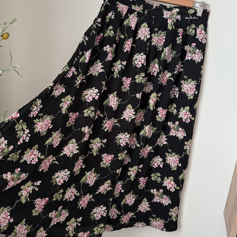 Vintage Herman Geist Floral Black Skirt Size 6